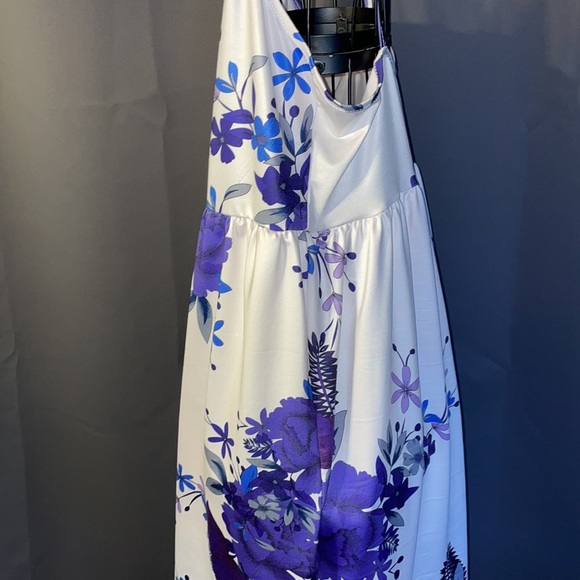 NWOT. Woman’s spaghetti strap dress. size 1XL. - Picture 4 of 6